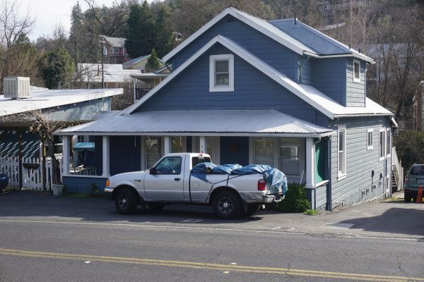 [Picture of Old Boarding House]